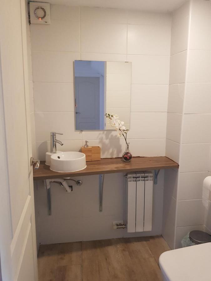 Apartament Vall De Montserrat Castellbell i Vilar Zewnętrze zdjęcie